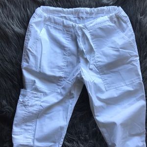 NWOT Cherokee White Scrub Pants